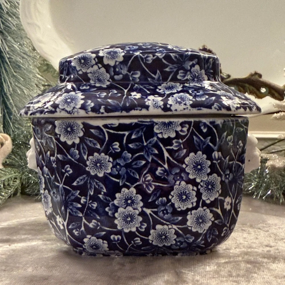 Calico Classic Blue and White Sugar Covered bowl Staffordshire England - Picture 13 of 13
